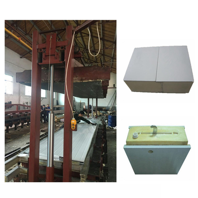 Machine de panneau &quot;sandwich&quot; de polyuréthane de la porte 1200mm de garage